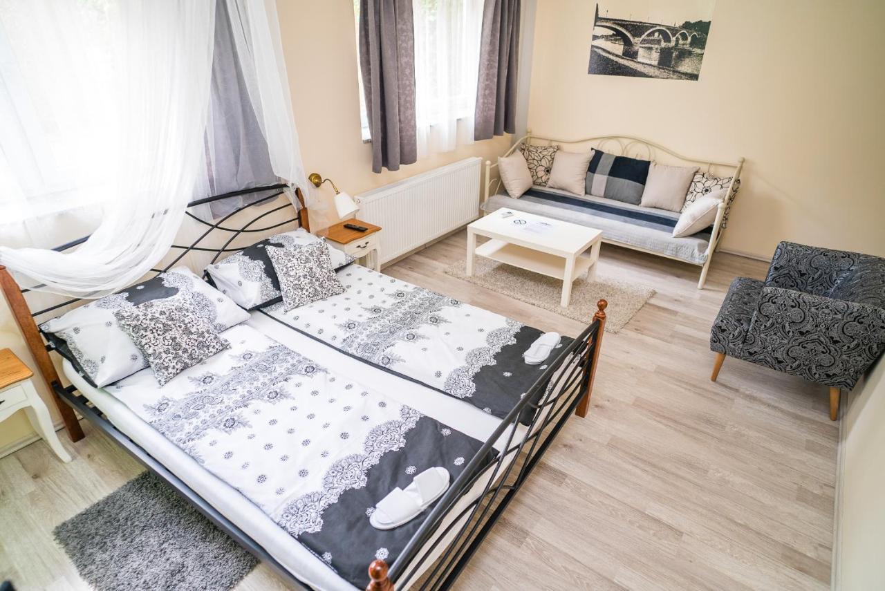 Boutique Hostel Kings N' Queens Zagrzeb Zewnętrze zdjęcie