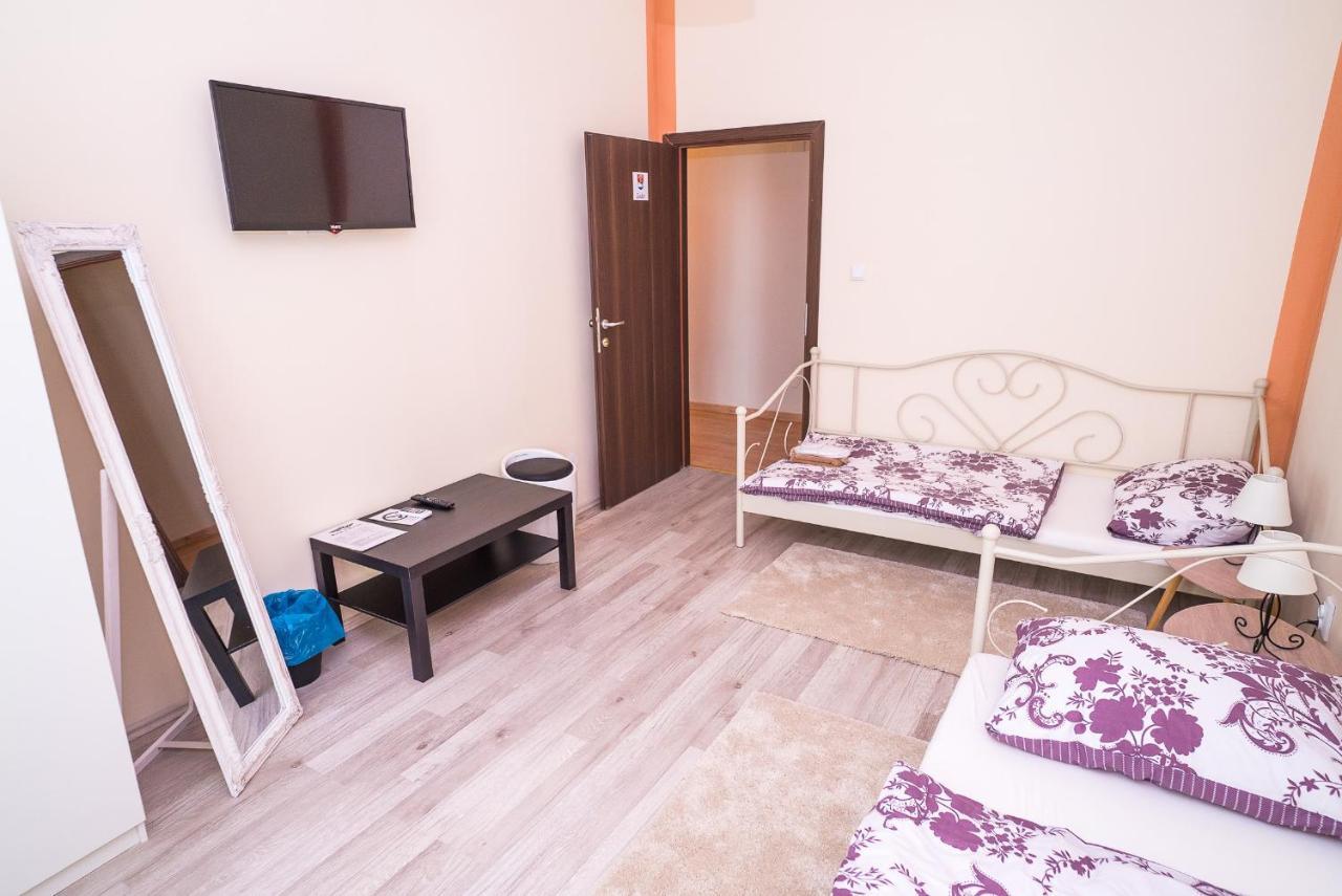 Boutique Hostel Kings N' Queens Zagrzeb Zewnętrze zdjęcie