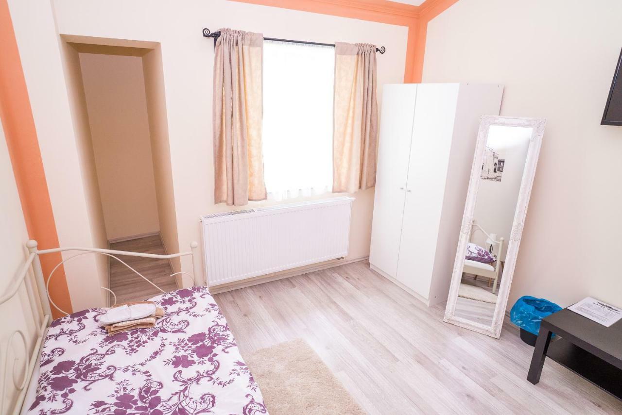 Boutique Hostel Kings N' Queens Zagrzeb Zewnętrze zdjęcie